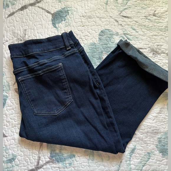 Denver Hayes cropped jeans 18 EUC dark blue soft stretchy mid rise straight leg - Picture 1 of 9